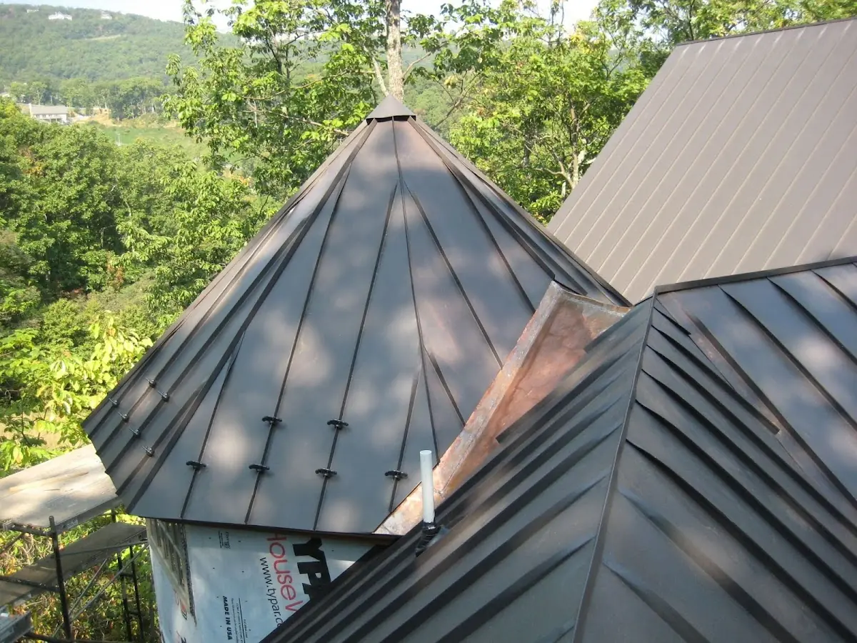Professional Gutter Cleaning by Craftsman Roofing in Tulip